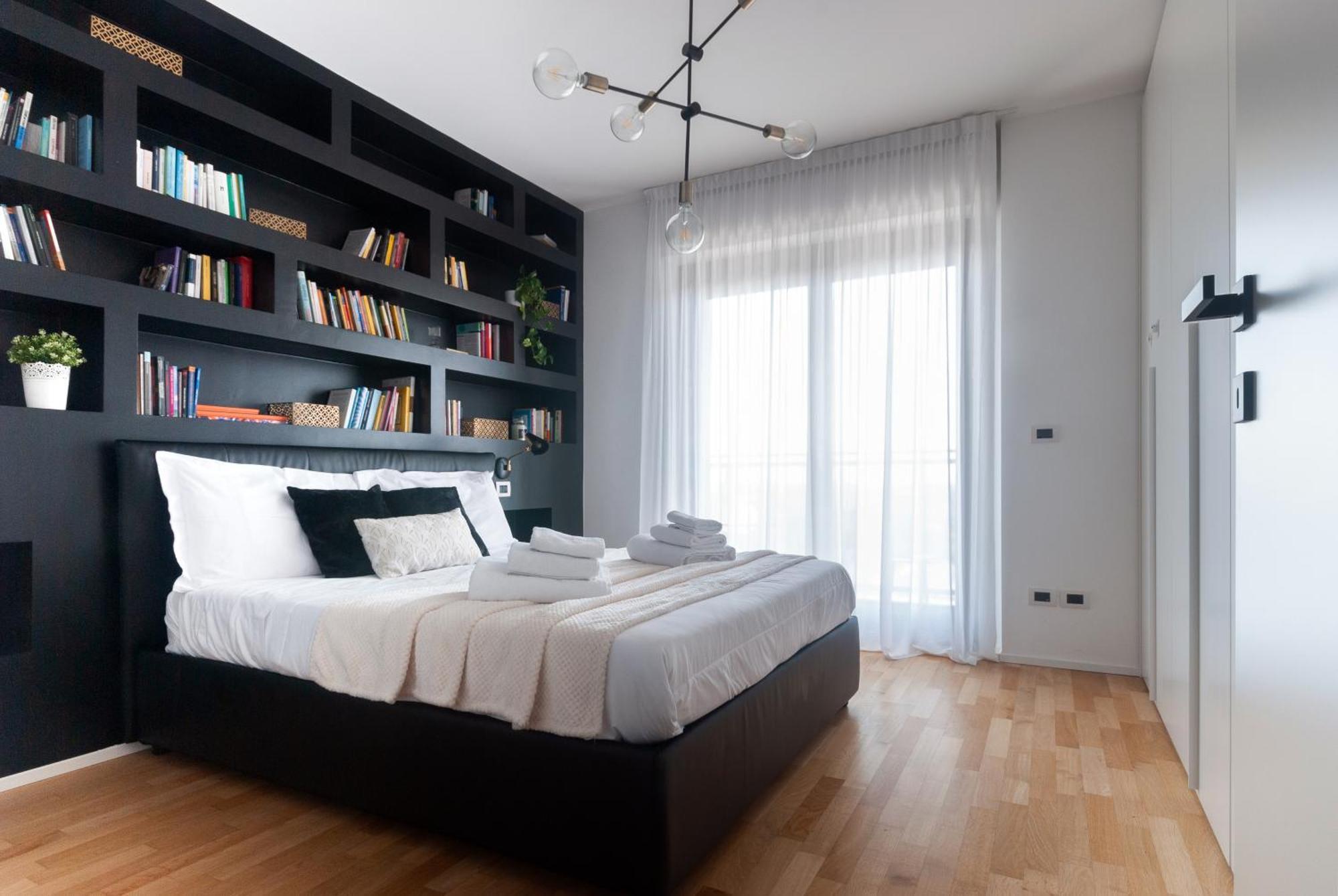 With Panoramic View Of Mailand